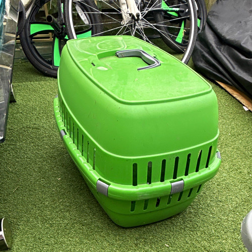 Green hard plastic pet carrier - plastic,